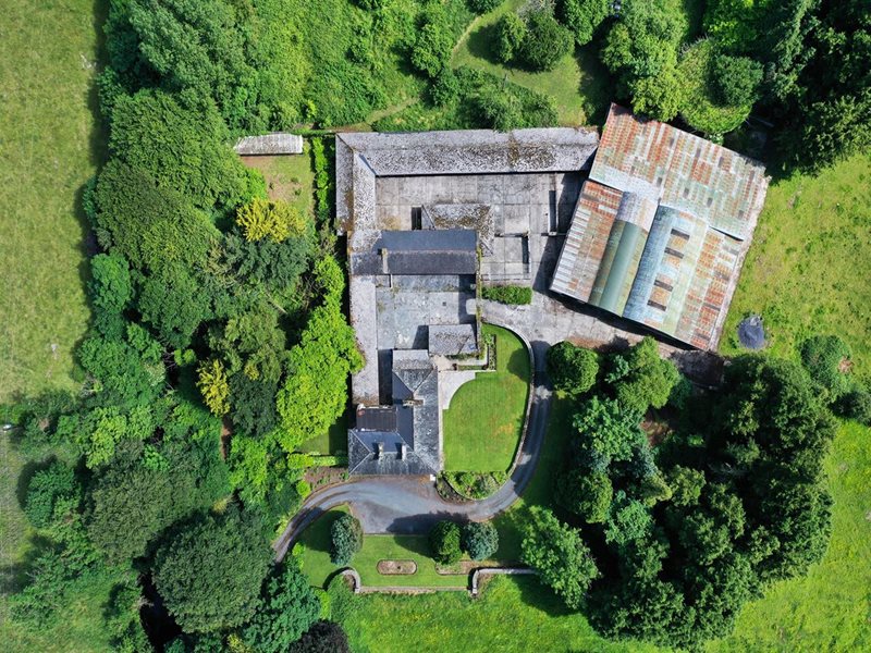 BROOK LODGE